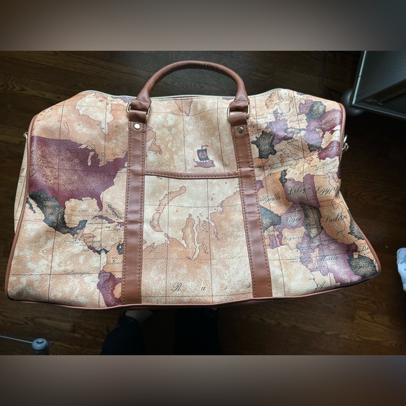 Ah Young Travel Duffel Bag From Giles N Brooks - Picture 5 of 16